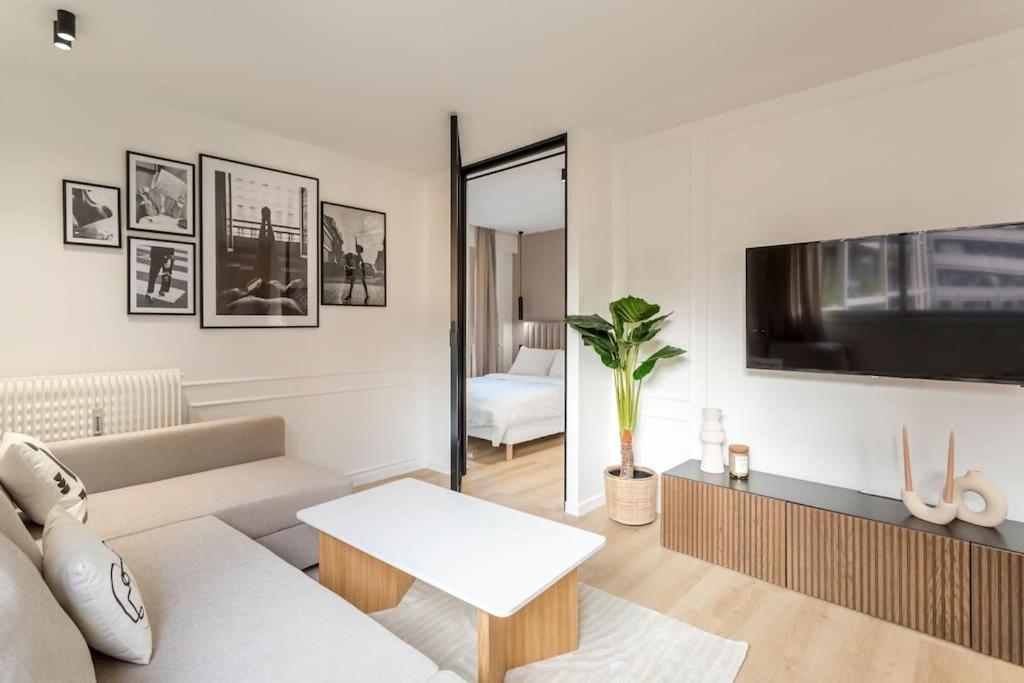 Luxurious 3 Min Walk From Eiffel Tower Apartman Párizs Kültér fotó